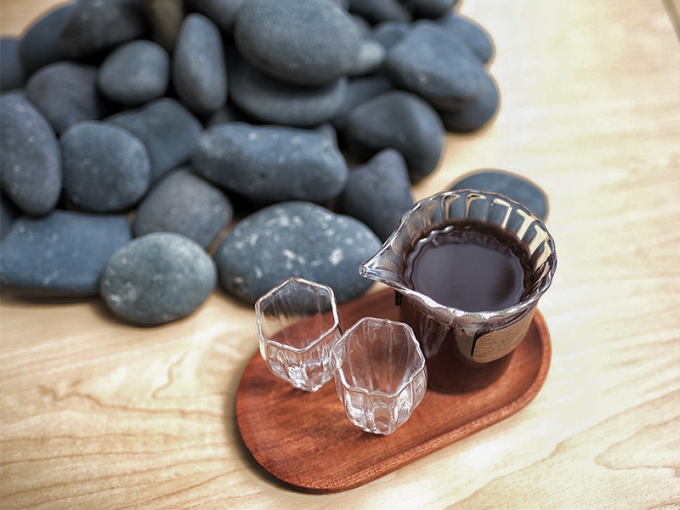 屯門隱世咖啡店｜純白風First Stage Cafe主打虹吸咖啡、戚風蛋糕