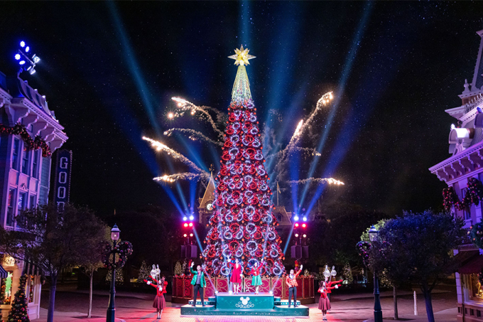 香港迪士尼聖誕節2021｜飄雪主題！日夜城堡舞會、Duffy花車巡禮、聖誕樹煙花亮燈