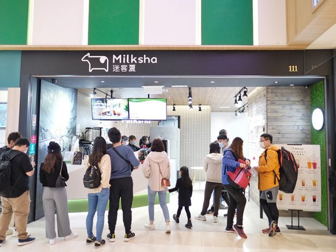 【飲廢水實測】荃灣邊間茶飲店好味？8杯手搖飲料真實評語、價錢及排隊時間