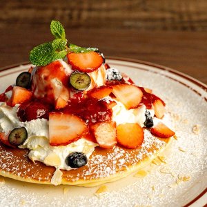 中環隱世cafe推介｜Sonia Coffee新分店限定蛋糕甜品、日式意粉、即叫即製鬆餅