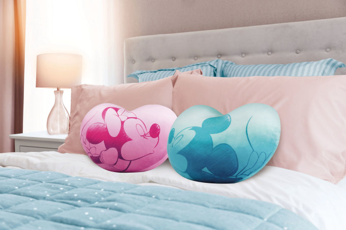 OSIM uCozy Heart 愛心按摩枕：睡得穩要靠它