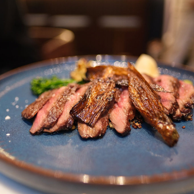 晚市堂食推薦｜上環咖啡店Suit編輯真實食評！生牛肉他他、燒慢煮牛肩、炸木棉豆腐