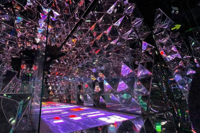 香港放假好去處2022｜元宇宙主題展覽！光影藝術 Cyber X 天空之鏡、夜景