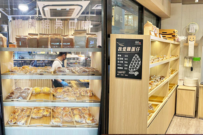 香港傳統地道美食｜老字號豪園餅店！30年招牌蛋撻、麵包、酒店食譜鬆餅、樽仔奶茶咖啡