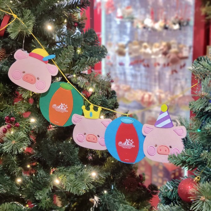 罐頭豬LuLu登陸銅鑼灣時代廣場！必買聖誕立體賀卡、聖誕樹造型罐頭豬LuLu等
