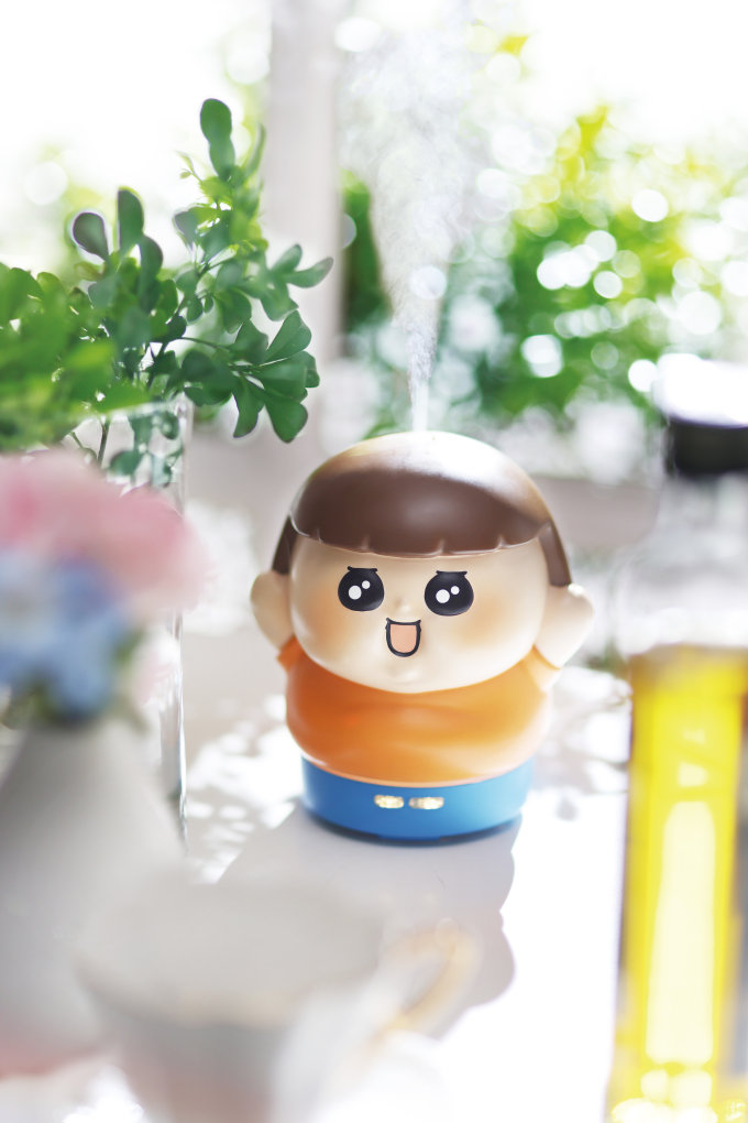 人氣插畫Plastic Thing聯乘澳洲有機香薰品牌CANVAS！6月限定$15入手為食妹「便」攜潔手液套、超可愛抱抱為食妹擴香機