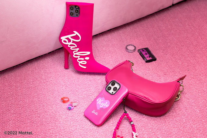 送 Barbie x CASETiFY 電子配件產品