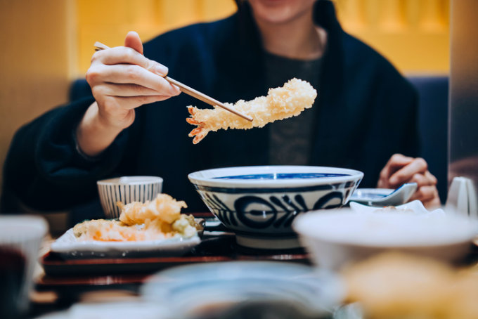 【頭皮控油攻略】每天洗頭但愈洗愈油？了解油頭4大成因及9個控油小習慣