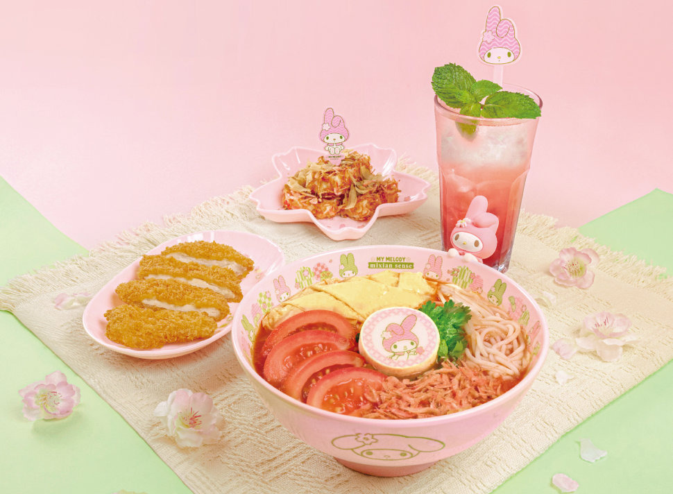 米線陣 x My Melody 聯乘！必點「櫻花蝦招牌番茄湯米線」、「櫻花蝦冷麵撈撈 x 口水雞」＋必買聯乘限定My Melody掛碗公仔、櫻花碟