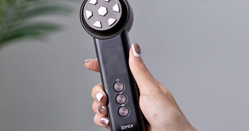 Bimix小錘子射頻美容儀功效一覽！射頻美容儀一機多用，集7大美容技術包括射頻、提拉及舒緩等