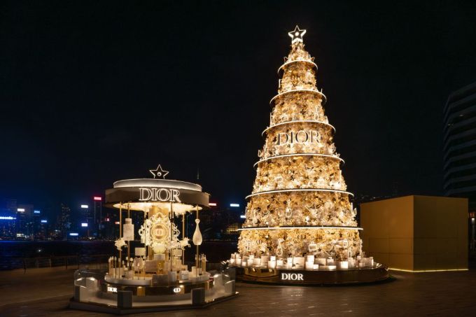 Dior聖誕夢幻樂園｜聖誕打卡好去處！15米高Dior聖誕樹！K11 MUSEA佈置彷如走進了杜樂麗花園的魔法