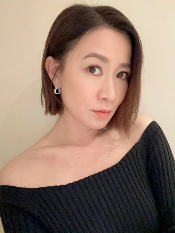 佘詩曼新劇《新聞女王》神還原女主播｜48歲素顏依然超美秘訣！熬夜必學凍齡護膚貼士