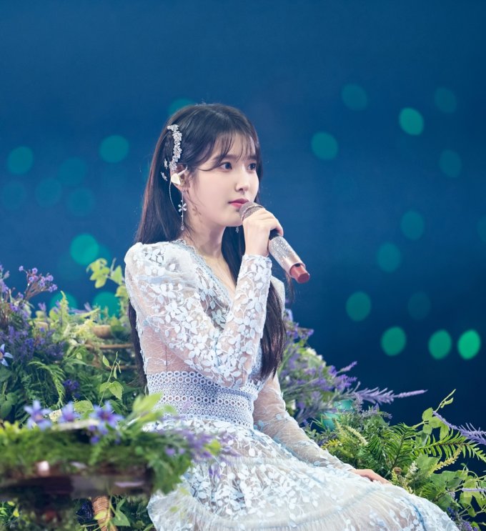有傳BTS成員V入伍前將參與IU MV拍攝！ARMY有望下年仍可見到泰亨新作+「國民妹妹」IU十年如一日的凍齡護膚秘訣