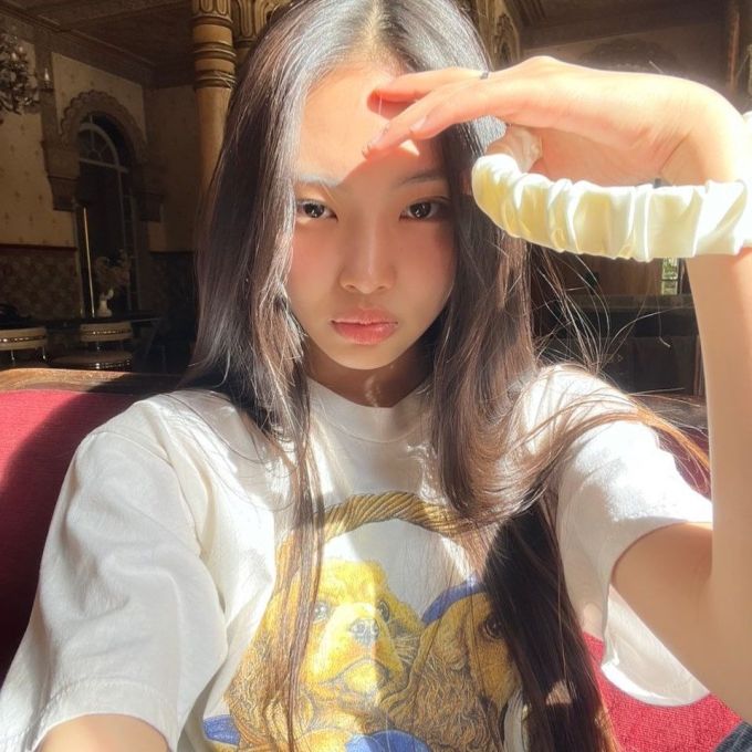 14歲成LV代言人 連IU都大讚音色超美！解構「怪物新人」NewJeans Hyein 森系妝容
