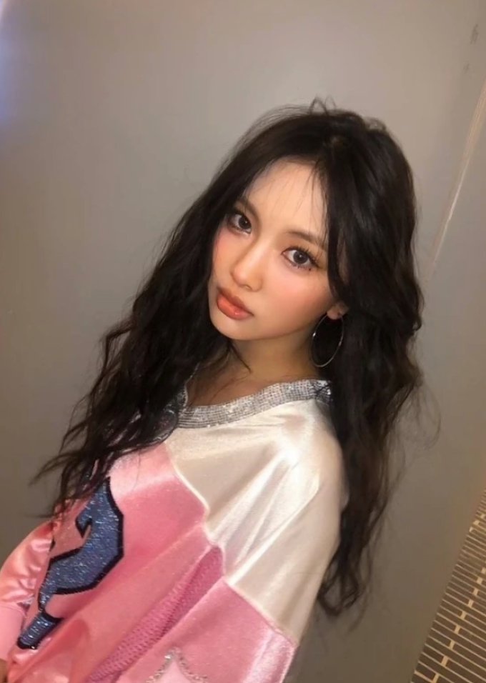 14歲成LV代言人 連IU都大讚音色超美！解構「怪物新人」NewJeans Hyein 森系妝容