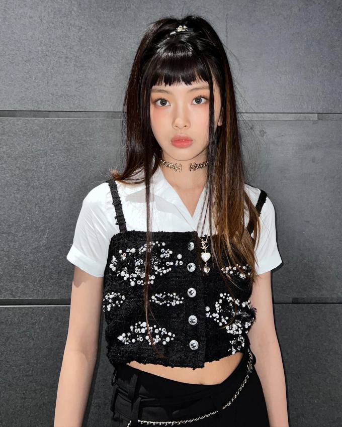 14歲成LV代言人 連IU都大讚音色超美！解構「怪物新人」NewJeans Hyein 森系妝容