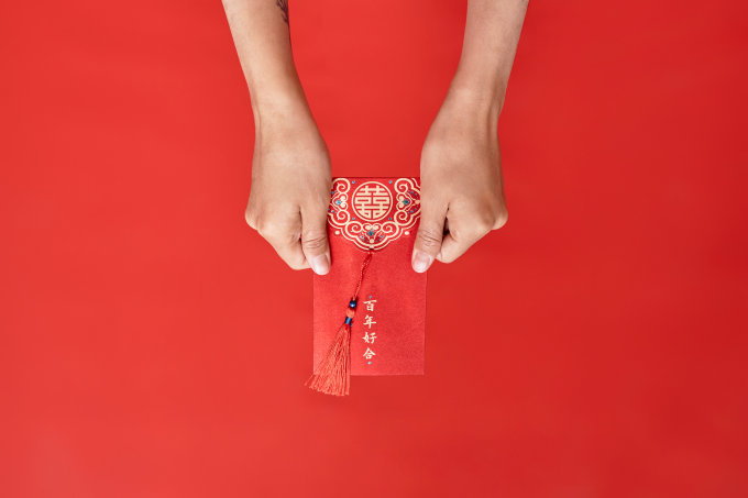 農曆新年禁忌2025｜初一禁忌﹕忌洗頭/剪頭髮/買鞋/洗衣服！附穿衣+派利是禁忌