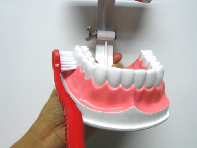 敏感牙齒產品推薦2024｜正確刷牙步驟及改善方法！敏感性牙齒牙刷/牙膏/水牙線機推介