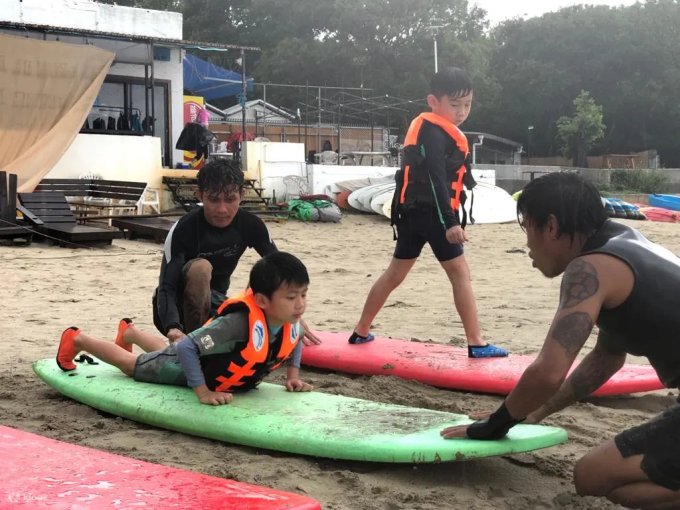 香港水上活動推薦2025｜10大人氣水上活動！橋咀島浮潛/大嶼山風箏衝浪/大埔獨木舟