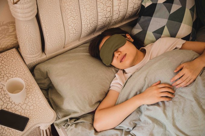 失眠睡不著怎麼辦？6個失眠解決方法+幫助睡眠好物推薦