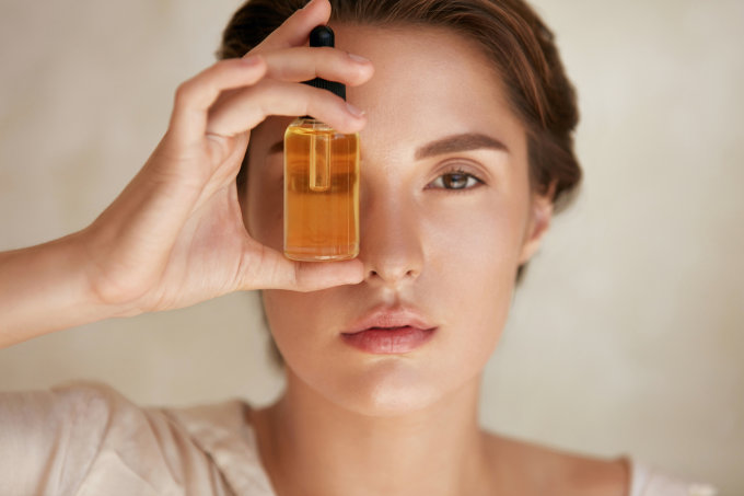 維他命E皮膚功效｜維他命E擦皮膚有用？12款護膚品推薦！