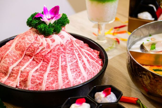 香港食飯好去處2025｜17間同事/閨蜜朋友聚會餐廳推薦！平價/靚餐廳打卡都有！