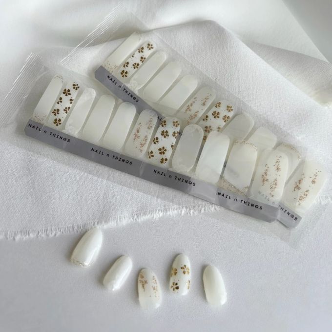指甲貼推薦｜15款氣質顯白指甲貼推薦！附凝膠指甲貼用法！與穿戴甲的分別？