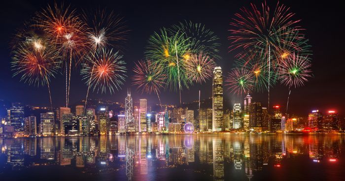 農曆新年煙花2025｜年初二香港20個睇煙花表演好去處！免費區/觀景台/船上觀看/餐廳及自助餐