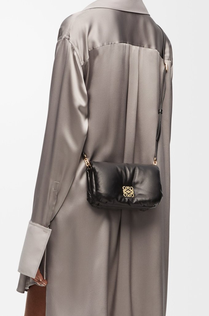 LOEWE手袋推薦2025｜10款人氣LOEWE袋款一次看清！LOEWE flamenco/cubi/gate/goya