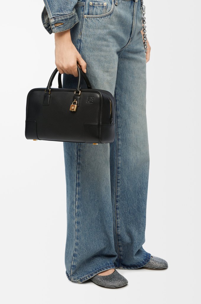 LOEWE手袋推薦2025｜10款人氣LOEWE袋款一次看清！LOEWE flamenco/cubi/gate/goya