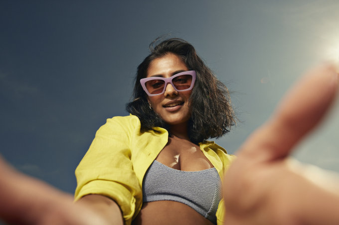 名牌太陽眼鏡推薦2025｜20款Miu Miu、Ray-Ban、Gentle Monster等時尚達人款式名牌墨鏡推薦