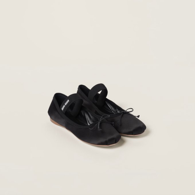 好穿芭蕾平底鞋推薦2025｜balletcore穿搭必入手芭蕾平底鞋品牌top10！Repetto/Chloé/Miu Miu芭蕾鞋清單