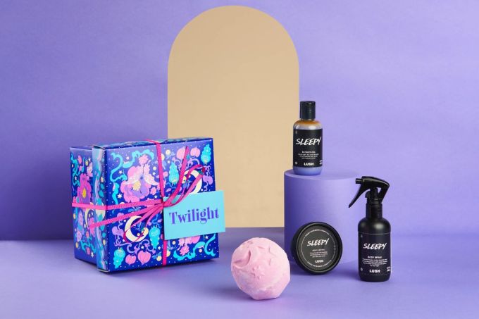 LUSH 按摩芭評價2025｜助眠神器甜睡時光鎂鹽按摩芭！配合瀉鹽方塊一秒入睡