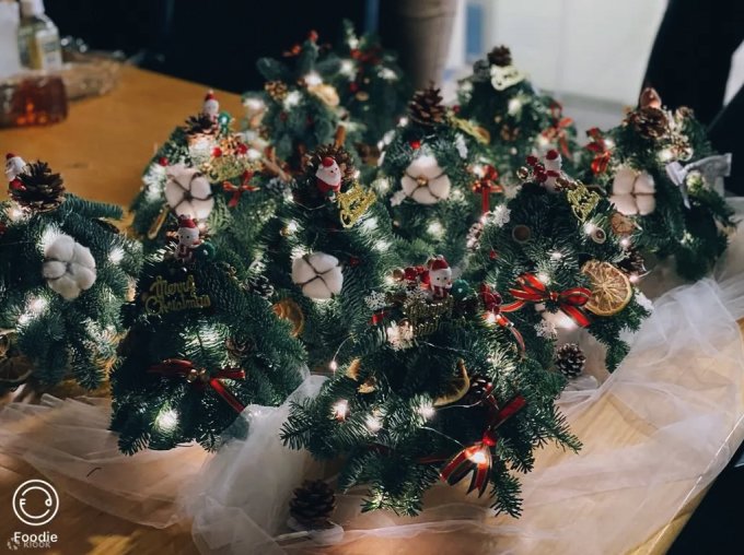 聖誕好去處2025｜聖誕好去處情侶/朋友必去打卡位Top 10！商場聖誕裝飾/工作坊/充氣樂園