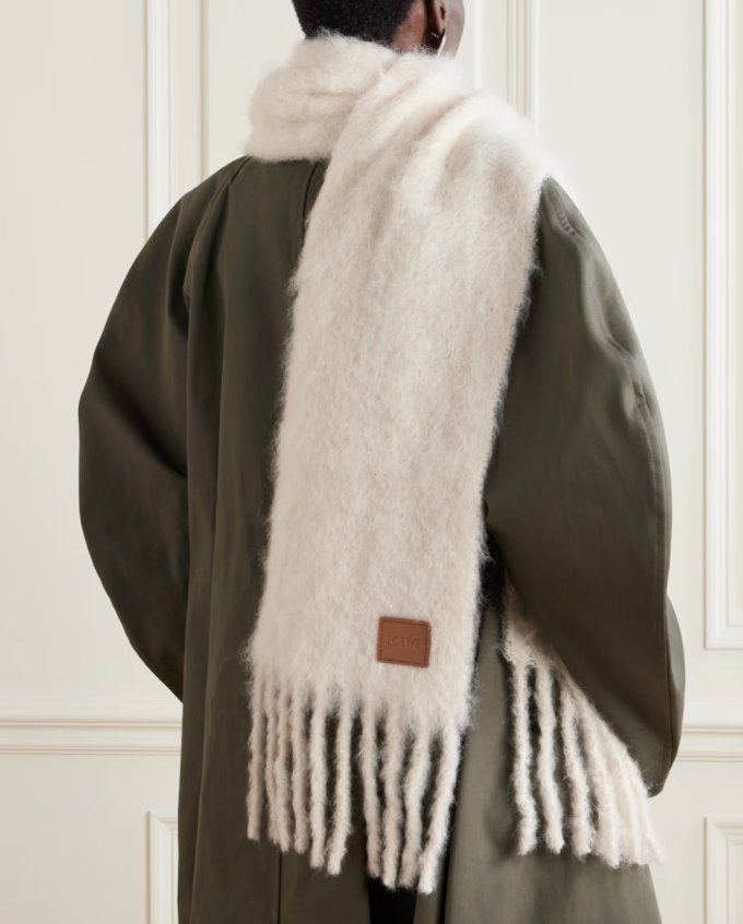 女生聖誕禮物2025｜送女朋友/老婆聖誕禮物推薦Top 20！耳機/香水/銀包精選清單