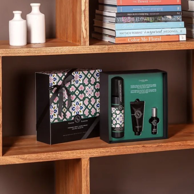 女生聖誕禮物2025｜送女朋友/老婆聖誕禮物推薦Top 20！耳機/香水/銀包精選清單