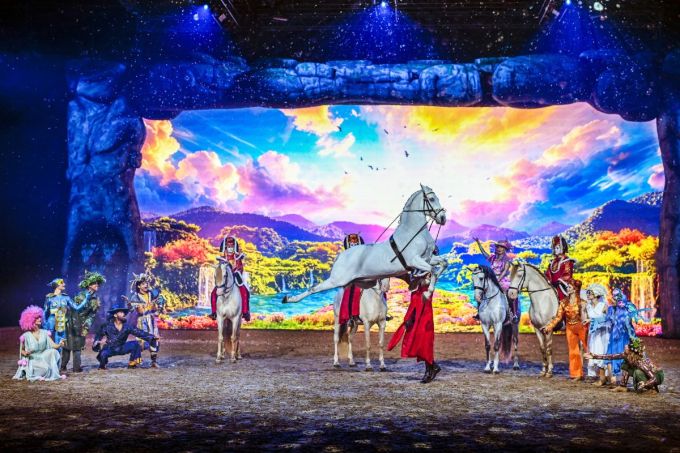 《CAVALLUNA》2026香港首演、讀者優惠碼｜54匹歐洲名駒登陸啟德！馬術奇幻劇場9月限定8場