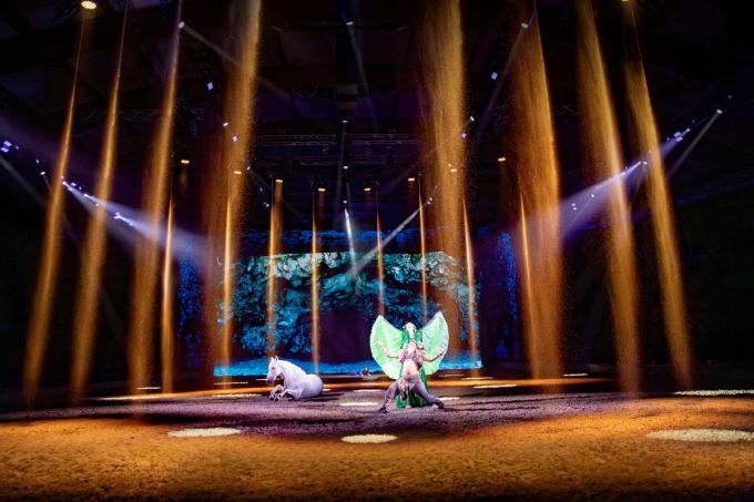 《CAVALLUNA》2026香港首演、讀者優惠碼｜54匹歐洲名駒登陸啟德！馬術奇幻劇場9月限定8場