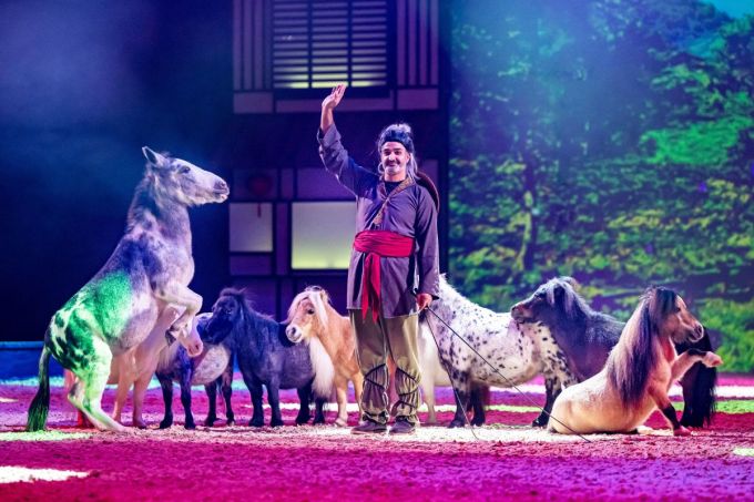 《CAVALLUNA》2026香港首演、讀者優惠碼｜54匹歐洲名駒登陸啟德！馬術奇幻劇場9月限定8場